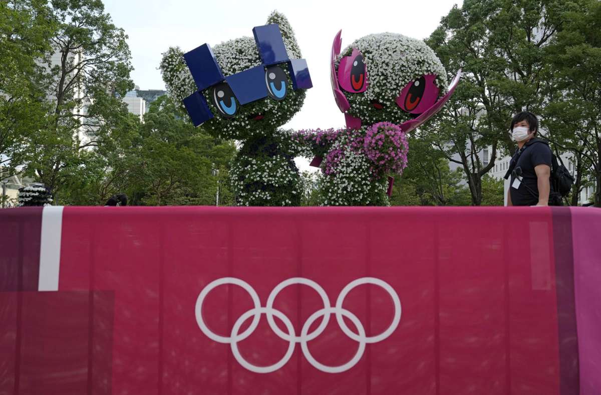 Miraitowa (links) und Someity sind die Maskottchen für die die Olympischen und Paralympischen Spiele 2021.
