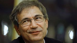 Literatur-Nobelpreisträger Orhan Pamuk wird die Anzahl seiner Personenschützer wieder erhöhen müssen. Foto: AP/Jacques Brinon