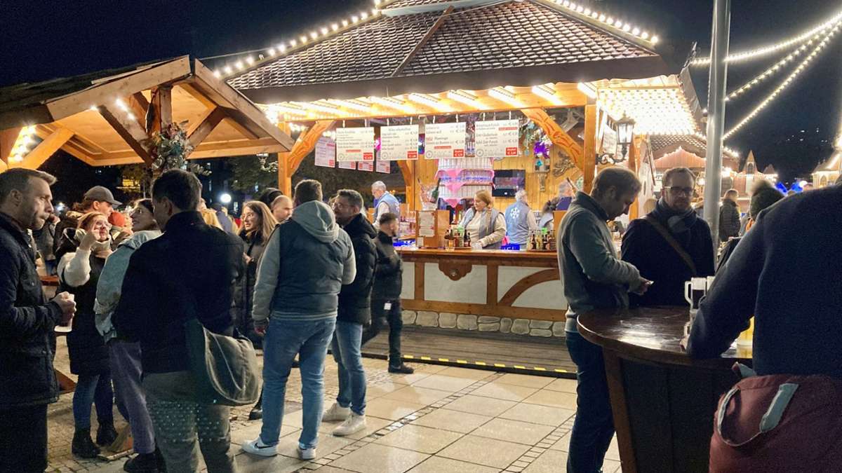 Stuttgarter Weihnachtsmarkt: Wird der Glühwein wieder teurer?
