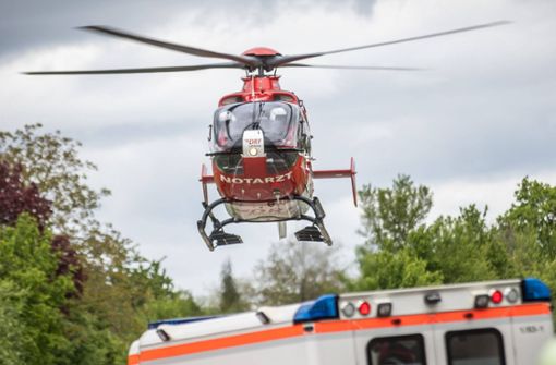 Ein Schwerverletzter  wird am Samstag nach einem Unfall in Rudersberg in eine  Klinik geflogen (Symbolbild) Foto: 7aktuell.de/Simon Adomat