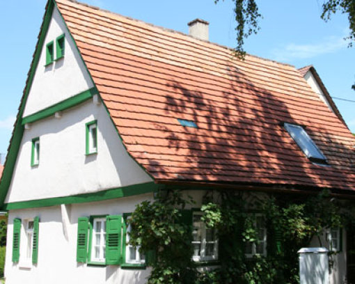 Das lauschige Handwerkerhaus zählt zu den schönsten Bauten in Birkach. Foto: Müth