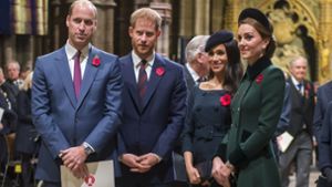 Zurück im Kreise der Jung-Royals: Herzogin Meghan mit ihrem Mann, Prinz Harry, und Prinz William (links) und dessen Frau, Herzogin Kate (rechts) beim Gottesdienst in der Westminster Abbey. Foto: Getty Images Europe