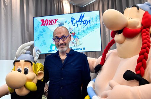 Jean-Yves Ferri  schickt Asterix (links) und Obelix diesmal  zu einem mythischen Sagentier durch klirrende Kälte. Und natürlich kreuzen auch die Römer wieder den Weg der beiden Gallier. Foto: AFP/ALAIN JOCARD