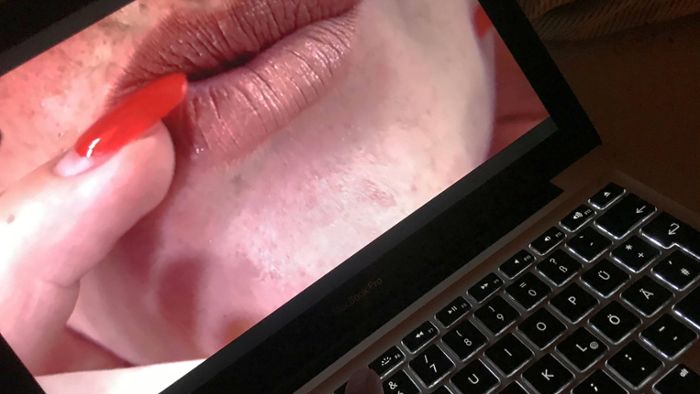 Pornografie bei Online-Unterricht von Sechstklässlern eingespielt