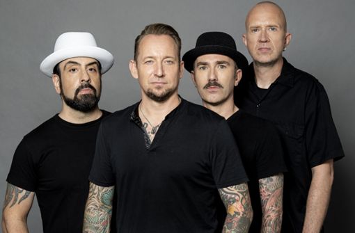 Volbeat:  Gitarrist Rob Caggiano, Sänger und Frontmann Michael Poulsen, Bassist Kaspar Boye Larsen und  Drummer Jon Larsen (von links) Foto: Ross Halfin