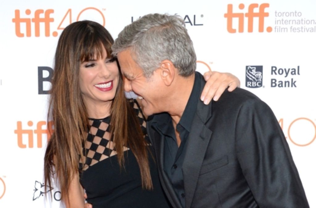 Sandra Bullock und George Clooney verstehen sich prächtig – zumindest sah es in Toronto sehr danach aus.