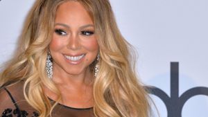 Mariah Carey hat gut lachen: Ihr fast 30 Jahre alter Hit All I Want For Christmas Is You fährt immer wieder neue Rekorde ein. Foto: Featureflash Photo Agency/Shutterstock.com