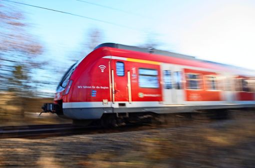 Die S-Bahn soll künftig auch nach Nürtingen fahren. Bis es so weit ist, wird es aber noch einige Jahre dauern. Foto: dpa/Tom Weller