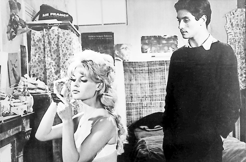 Gilbert (Sami Frey) will Dominique (Brigitte Bardot) für sich.