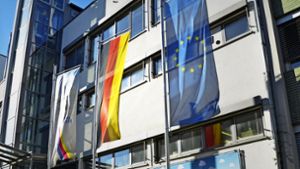 Am Firmensitz in Stuttgart-Feuerbach hat Dommer die Europaflagge gehisst. Foto: Dommer