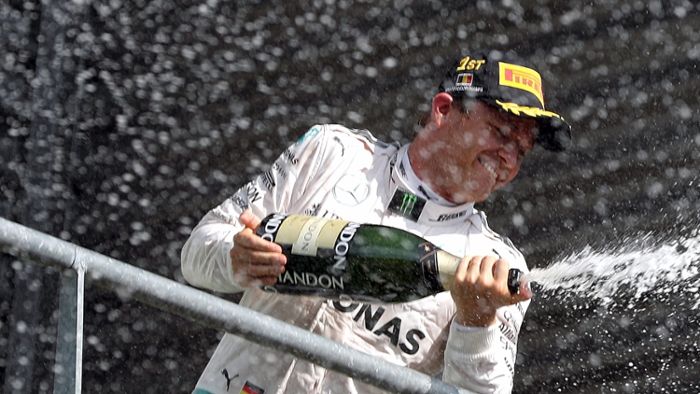 Rosberg gewinnt, Hamilton rast auf Platz 3