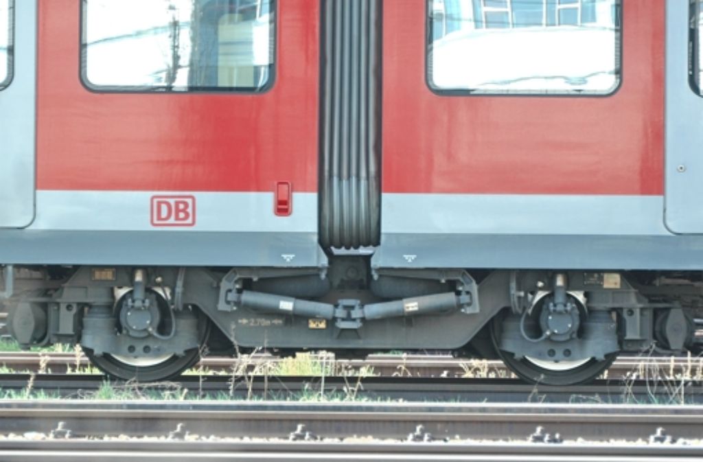 Bahnverkehr sorgt für Lärm und Erschütterungen. Wenn Stuttgart 21 gebaut wird, will Leinfelden-Echterdingen sich an zusätzlichem Schutz finanziell beteiligen. Foto: Norbert J. Leven