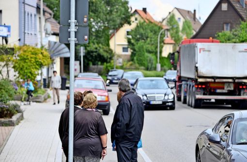 Die Bürger leiden unter dem Verkehr, doch der Beschluss zum Bebauungsplan muss nochmals gefasst werden. Foto: Archiv (Werner Kuhnle)