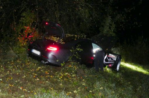 Ein 20-jähriger Mercedes-Fahrer hatte die Kontrolle über sein Fahrzeug verloren. Foto: 7aktuell.de/Kevin Lermer