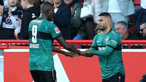 Serhou Guirassy (li.) fehlt dem VfB in den nächsten Wochen – auf Deniz Undav (re.) kommt eine wichtige Rolle zu. Foto: Pressefoto Baumann/Cathrin MŸller