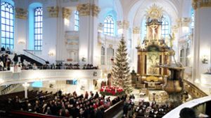So voll wird es in diesem Jahr an den Weihnachtstagen in den Kirchen – wie hier Hamburger  Michel – wohl nicht werden. Foto: Maurizio Gambarini/dpa/Maurizio Gambarini
