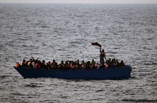 Viele Flüchtlinge werden vor der Küste Libyens vermisst. Foto: AP