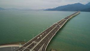 Weltweit längste Meeresbrücke eröffnet