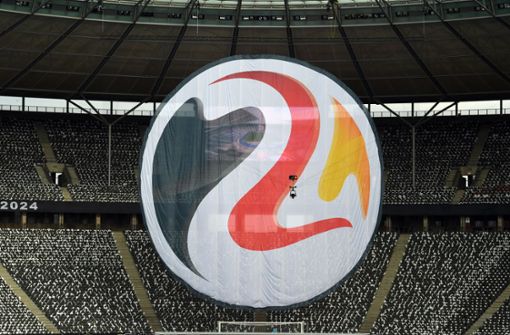 Deutschland bewirbt sich für die Ausrichtung der Fußball-Europameisterschaft 2024. Foto: dpa
