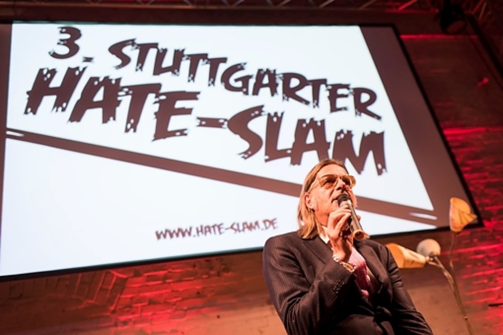 Beim 3. Stuttgarter Hate Slam wurden wieder etliche böse Leserbriefe vorgetragen - die schlimmsten kamen dieses Mal von der Süddeutschen Zeitung. Durch den Abend führte Moderator Michael Gaedt.