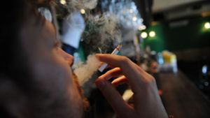 Online-Umfrage: Soll das Rauchverbot verschärft werden?