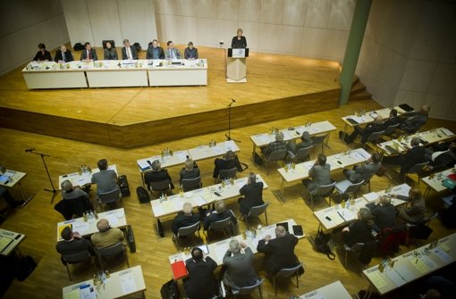 In der Regionalversammlung wird heftig über  neue Stellen gestritten Foto: Max Kovalenko