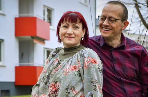 Silke und Andreas Schober sind seit vier Jahren verheiratet und seit 15 Jahren ein Paar. Befreundet sind sie aber schon viel länger. Foto: Lichtgut/Ferdinando Iannone