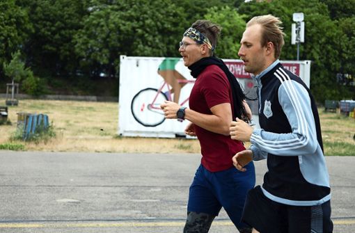 Der Rohrauer Robin Wagner (rotes T-Shirt) beim Marathonlauf –  eine der Disziplinen bei der Xtra Mile 2023. Foto: XtraMile
