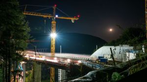 Filstalbrücke erstrahlt im Mondlicht