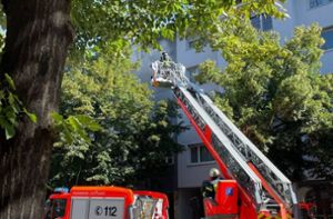 Stuttgart-West: Feuerwehr rückt zu Wohnungsbrand aus