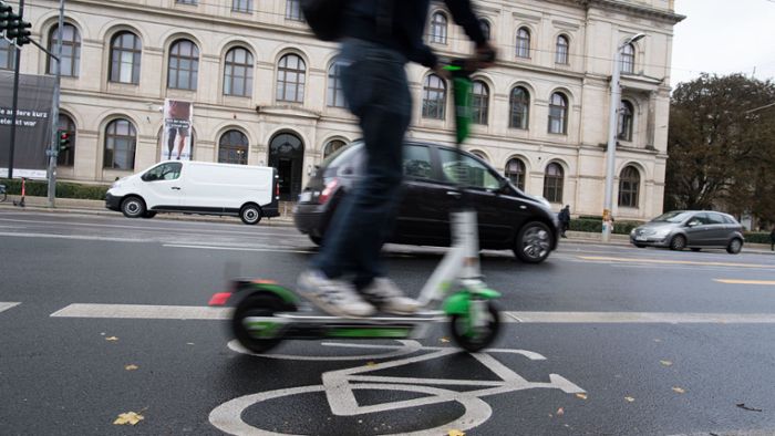 Jeder zweite E-Scooter-Fahrer in Stuttgart bricht Regeln