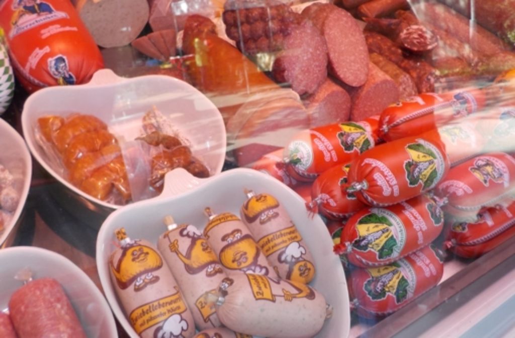 Fleisch- und Wurstwaren gibt es auf dem Fasanenhofer Wochenmarkt schon immer zu kaufen. Bei anderen Produkten hat es zwischendurch mau ausgesehen.