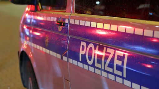 Die Polizei sieht bislang keine Hinweise auf einen Zusammenhang zwischen den Taten. (Symbolfoto) Foto: IMAGO/Maximilian Koch/IMAGO/Maximilian Koch