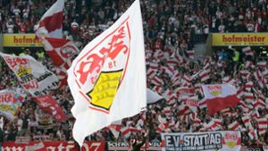Die Fans des VfB Stuttgart strömen in Scharen zu den Heim- und Auswärtsspielen ihres Clubs. (Archivbild) Foto: Pressefoto Baumann