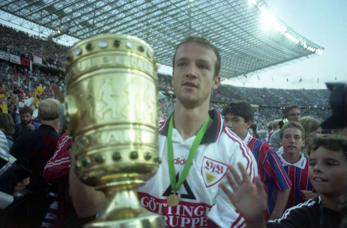Fredi Bobic holte 1997 den DFB-Pokal mit dem VfB Stuttgart.