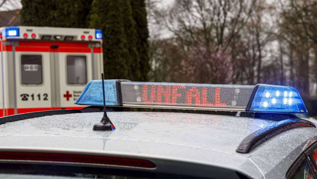 Unfall in Weilheim: Mann fährt versehentlich zwei 16-Jährige auf Zebrastreifen an