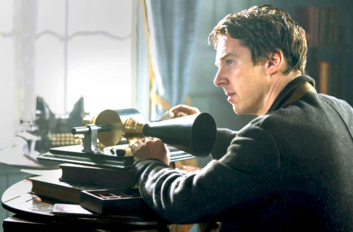 Ein schwieriger Charakter: Der US-Erfinder Thomas Alva Edison (Benedict Cumberbatch) mit seinem Phonographen.