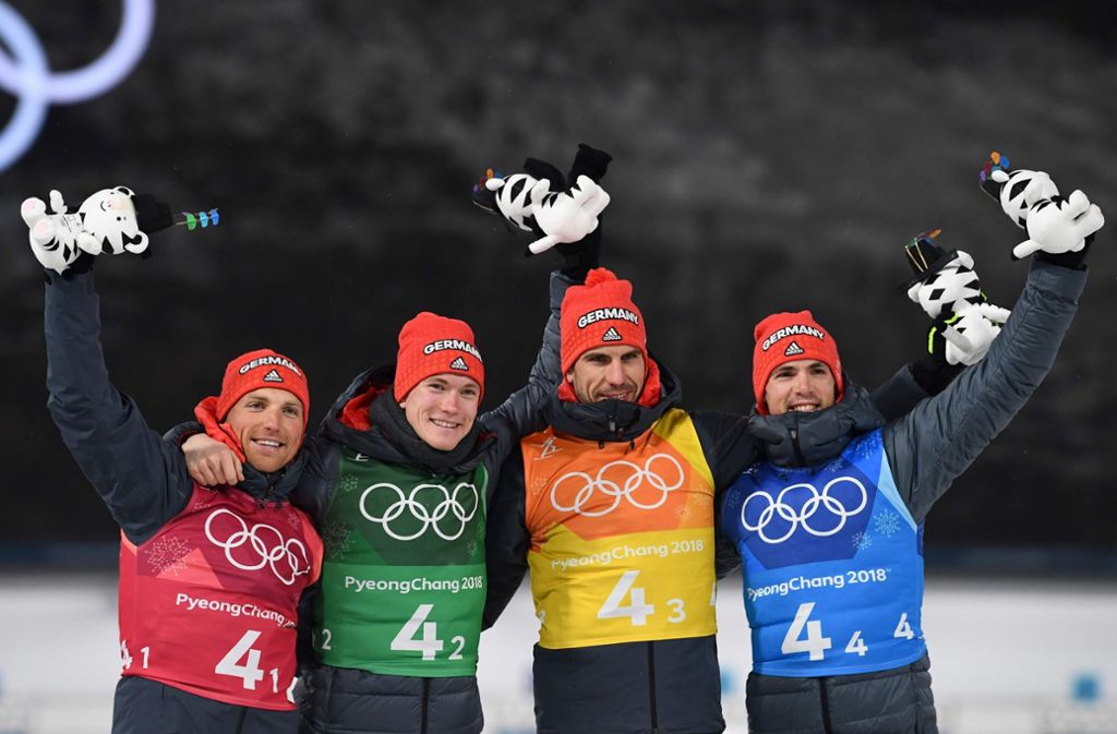Holten Biathlon-Bronze: Erik Lesser, Benedikt Doll, Arnd Peiffer und Simon SchemppSchlussläufer Simon Schempp rettet Staffel-Bronze. Foto: AFP