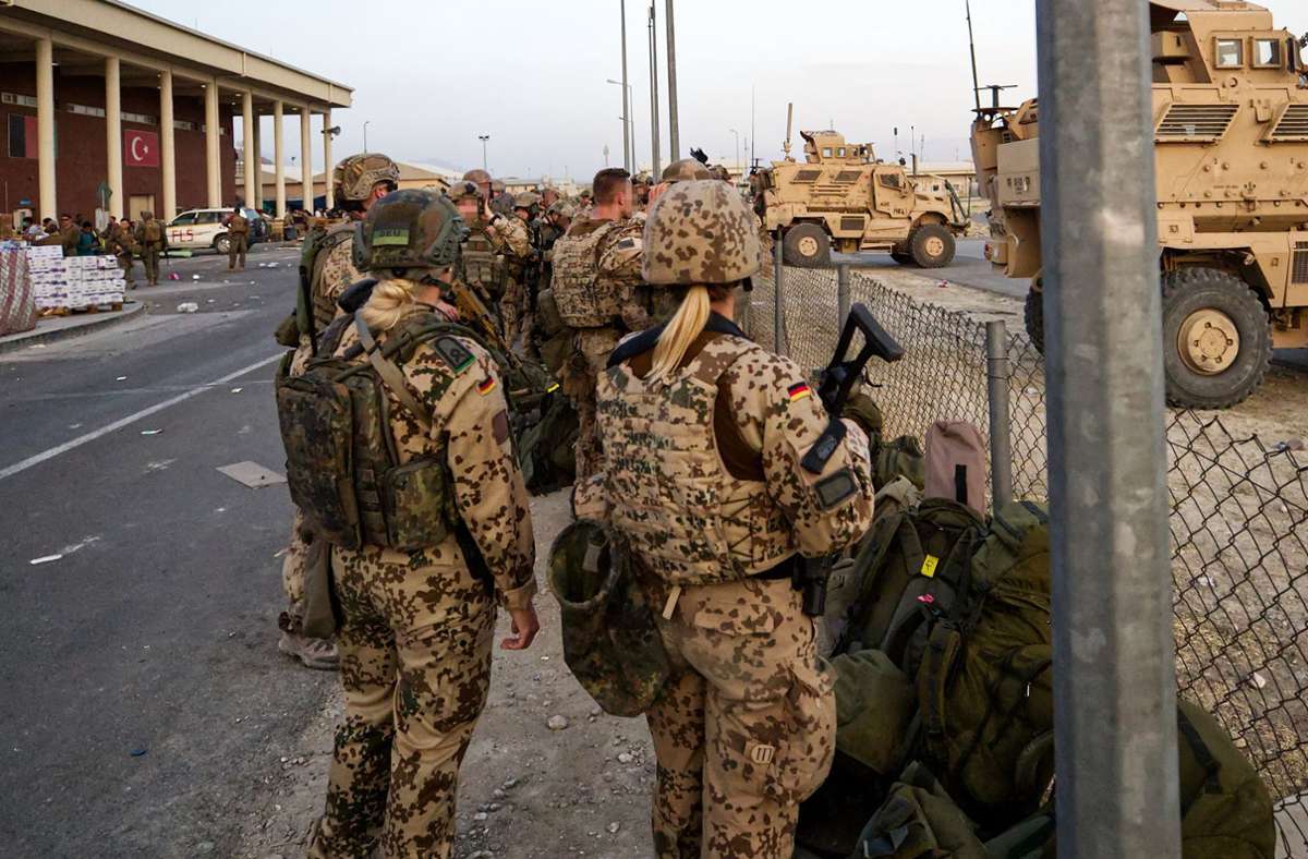 Die Bundeswehr schließt die Evakuierungsflüge am Flughafen Kabul ab (Archivbild). Foto: dpa/Stfw Schueller