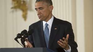US-Präsident Barack Obama beantwortet die Fragen von Pressevertretern. Kaum ist die US-Kongresswahl vorbei, geht der Streit zwischen Präsident Obama und den Republikanern weiter.  Foto: EPA