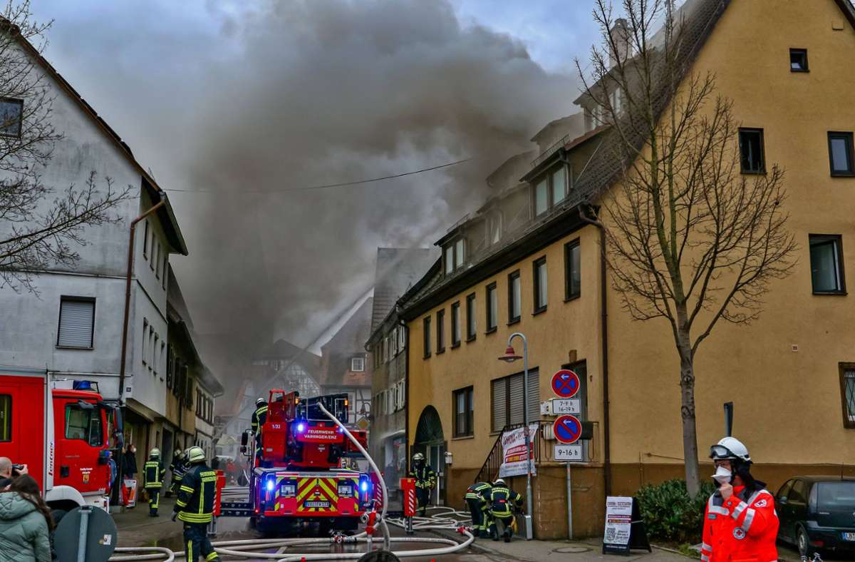 In Vaihingen an der Enz-Enzweihingen ist es am Samstag zu einem Dachstuhlbrand gekommen. Foto: imago images/KS-Images.de/Karsten Schmalz via www.imago-images.de