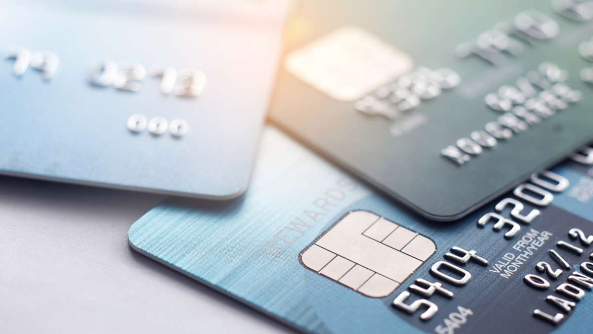 Vorschaubild zum Artikel Unterschied zwischen Debitkarte und Kreditkarte