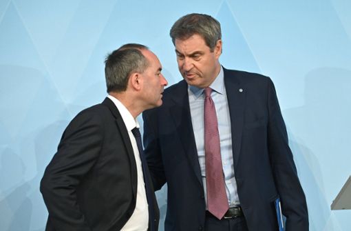 Partner in der Regierung, Kontrahenten im Wahlkampf: Hubert Aiwanger und Markus Söder. Foto: IMAGO/Sven Simon/Frank Hoermann