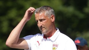 Legt die Stirn in Falten: VfB II-Trainer Jürgen Kramny will seiner erfolglosen Mannschaft das Selbstvertrauen wiedergeben Foto: Pressefoto Baumann