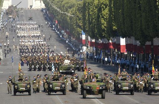 Abordnung des Eurokorps bei der traditionsreiche Parade zum französischen Nationalfeiertag (Archiv). Foto: SIPA