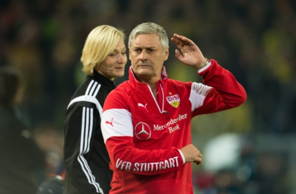 Nach dem 2:2 bei Borussia Dortmund äußerte sich auch VfB-Stuttgart-Trainer Armin Veh zur Entlassung von Sportvorstand Fredi Bobic:  Beim VfB ist die Situation ziemlich vergiftet. Es ist viel passiert in den Monaten, in denen ich da bin. Aber mehr kann und will ich nicht sagen.