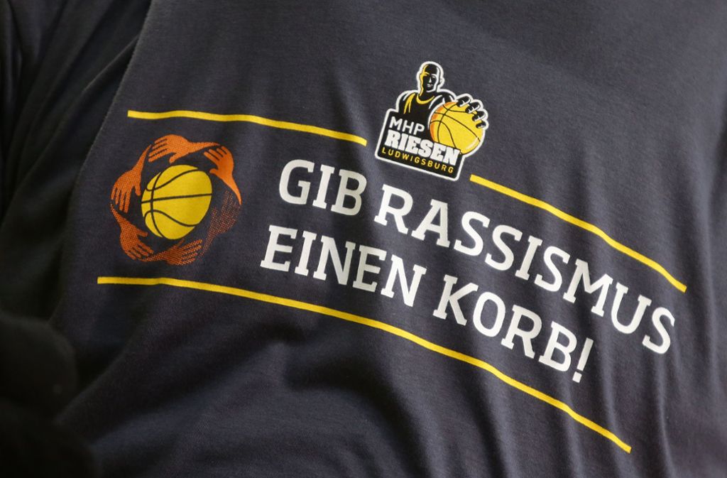 Der  Sport legt die Spur: Klare Ansage der Ludwigsburger Basketballer Foto: Baumann