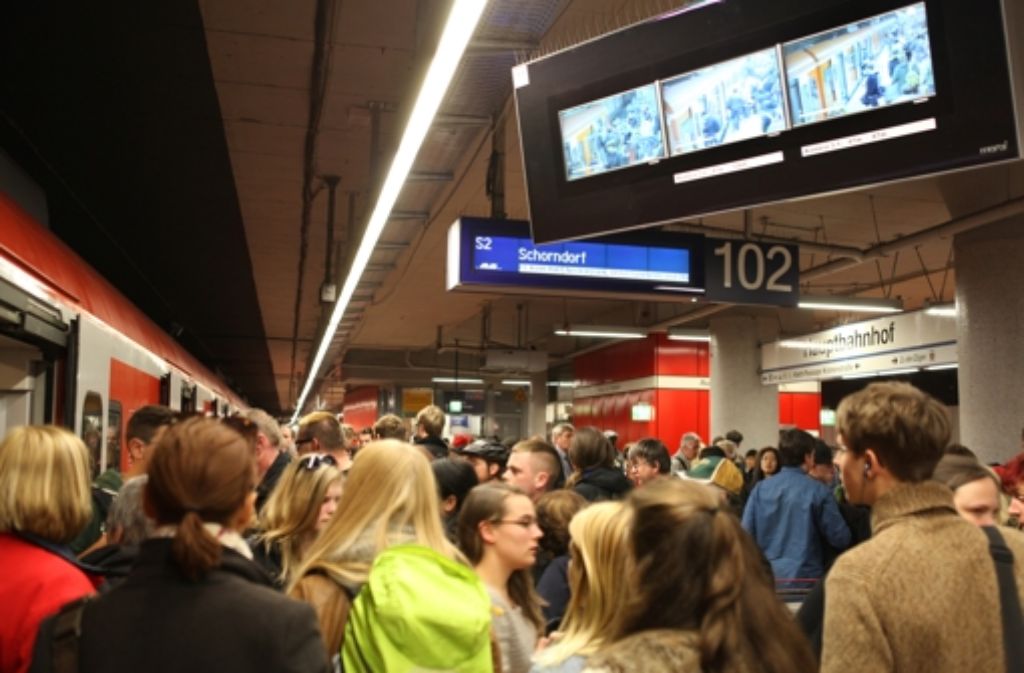 Ein Opfer ihres Erfolgs: Die S-Bahn wird seit Jahren tendenziell unpünktlicher Foto: Jan Reich