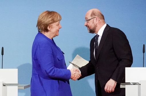 Wollen es noch einmal miteinander versuchen: Bundeskanzlerin Angela Merkel (CDU) und Martin Schulz (SPD). Foto: dpa