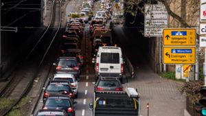Der Verkehr mit Dieselfahrzeugen ist die Hauptursache für die hohe Stickoxidbelastung in der Stadt. Foto: Lichtgut/Max Kovalenko